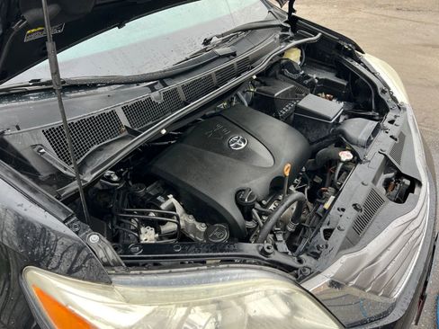 Used 2017 Toyota Sienna XLE image 34