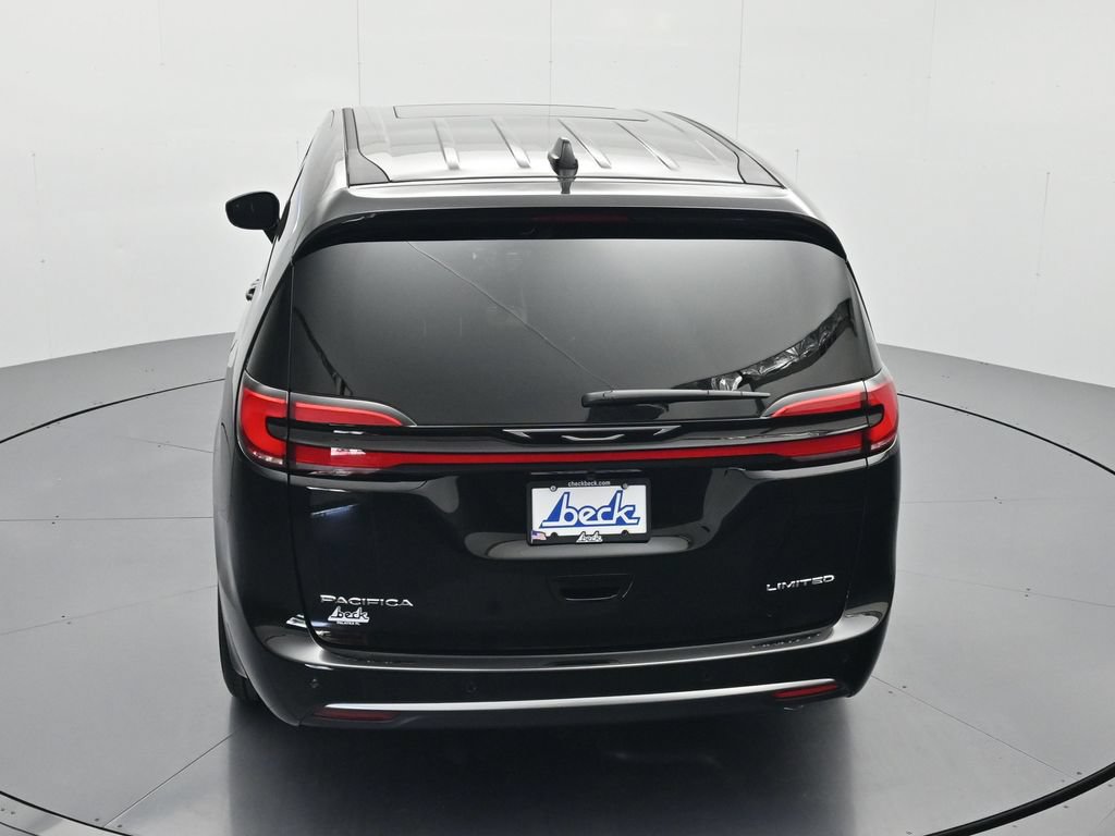 New 2027 Chrysler Pacifica Limited w/ Family Tech Group FWD image 36