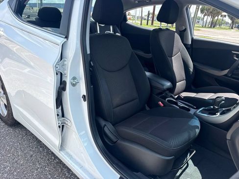 Used 2016 Hyundai Elantra Value Edition FWD image 16