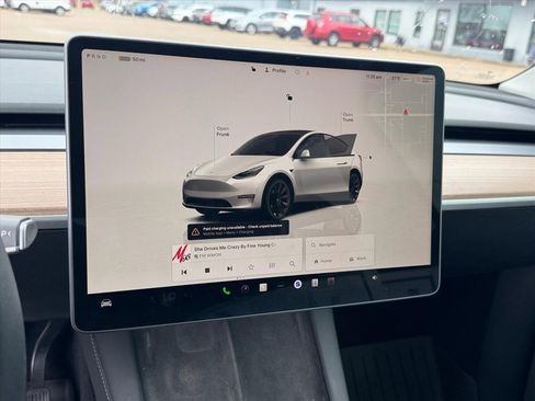 Used 2023 Tesla Model Y Long Range image 19