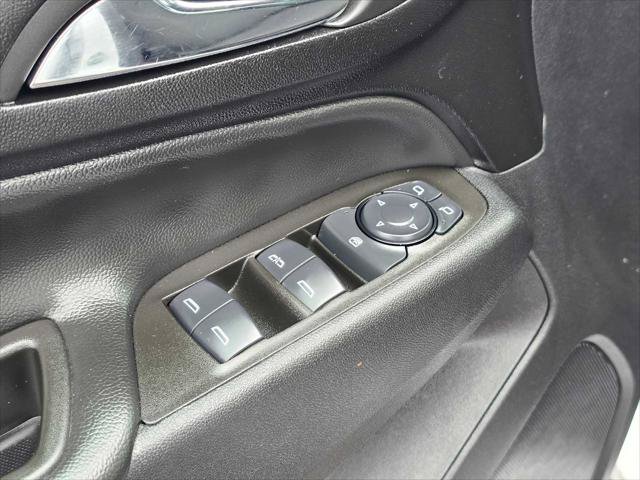 Used 2024 Chevrolet Equinox LT FWD image 22