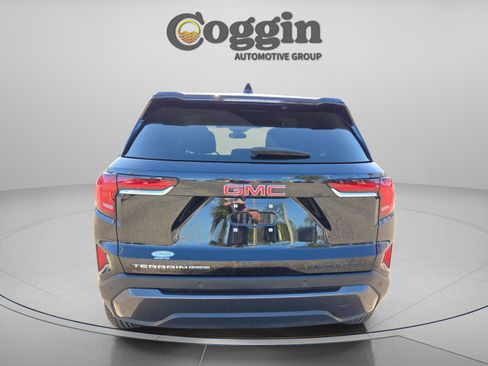 Used 2025 GMC Terrain Elevation image 5