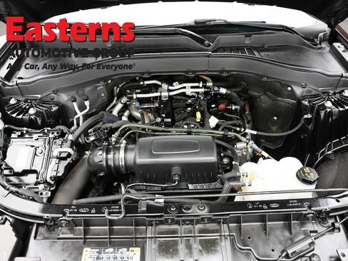 Used 2021 Ford Explorer XLT w/ Equipment Group 202A AWD/4WD image 7