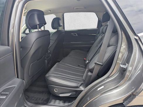 Used 2025 Genesis GV80 2.5T Standard AWD/4WD image 18