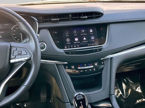 Used 2024 Cadillac XT6 Luxury FWD image 6