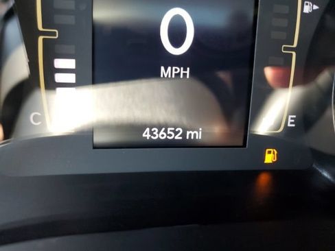Used 2022 Jeep Cherokee Latitude w/ Sun & Sound Group AWD/4WD image 26