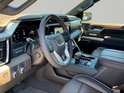 New 2026 GMC Sierra 1500 Denali w/ Denali Reserve Package AWD/4WD image 6