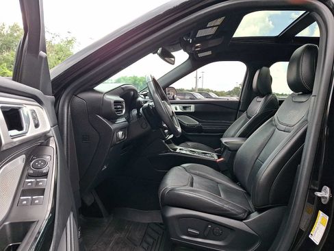 Used 2022 Ford Explorer ST w/ Equipment Group 401A AWD/4WD image 15