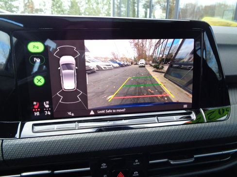 Used 2022 Volkswagen Golf R AWD/4WD image 14