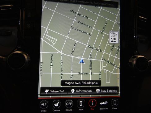 Used 2021 RAM 1500 Laramie image 22