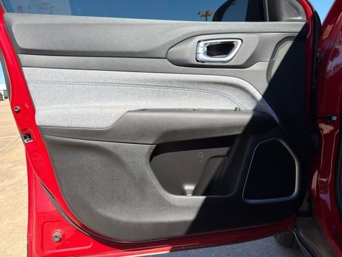 New 2024 Jeep Compass Sport image 17