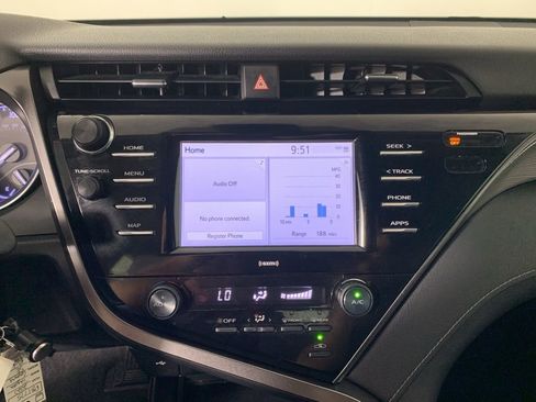 Used 2020 Toyota Camry SE image 23