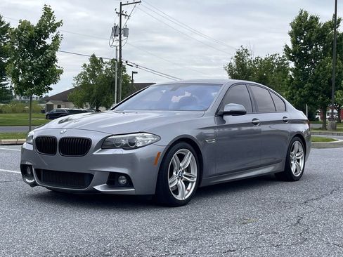 Used 2016 BMW 535i Sedan RWD image 3