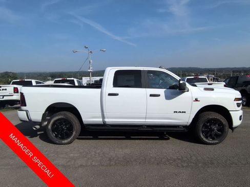 New 2026 RAM 2500 Big Horn AWD/4WD image 9