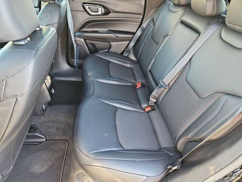 New 2026 Jeep Compass Latitude image 19