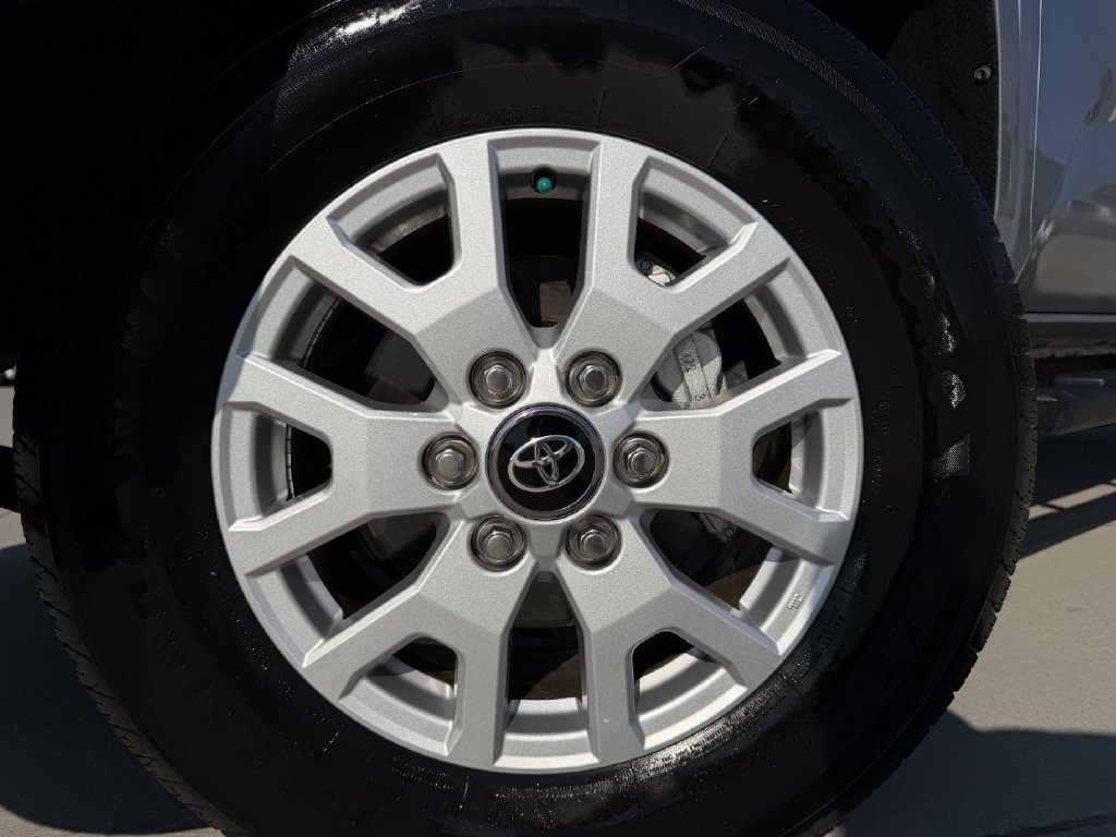 Used 2025 Toyota Tacoma SR RWD image 9