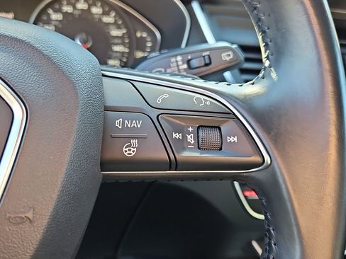 Used 2020 Audi Q5 2.0T Premium w/ Titanium Sport Package image 26