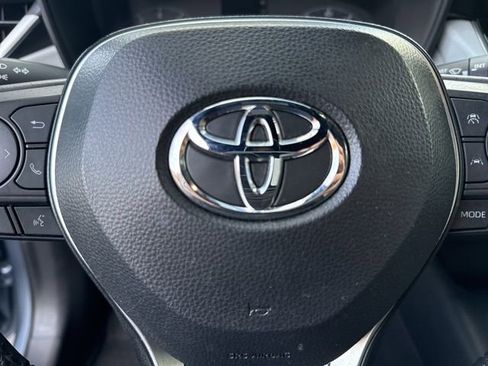 Used 2024 Toyota Corolla SE image 12