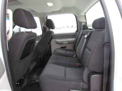 Used 2013 Chevrolet Silverado 2500 W/T AWD/4WD image 18