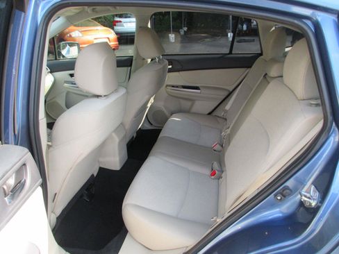 Used 2015 Subaru Crosstrek 2.0i Premium AWD/4WD image 12