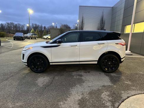 New 2026 Land Rover Range Rover Evoque S image 8