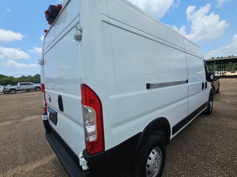 Used 2023 RAM ProMaster 3500 FWD image 3