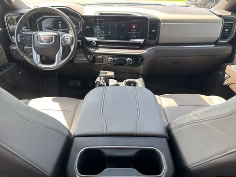 Used 2024 GMC Sierra 1500 SLT w/ SLT Premium Plus Package AWD/4WD image 20
