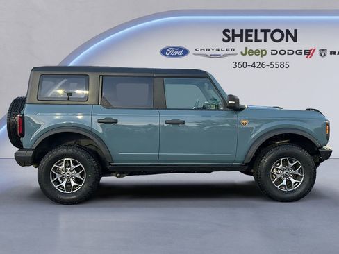 Used 2021 Ford Bronco Badlands image 8