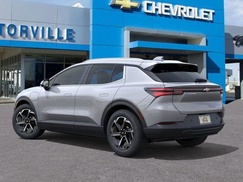 New 2026 Chevrolet Equinox EV LT image 3