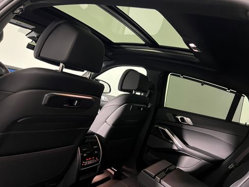 New 2026 BMW X6 M60i image 34