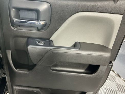 Used 2018 Chevrolet Silverado 1500 Custom w/ Custom Value Package image 23