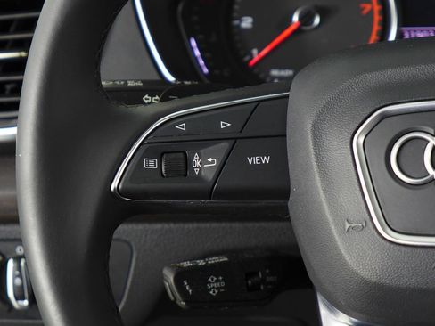 Used 2023 Audi Q5 2.0T Premium image 29