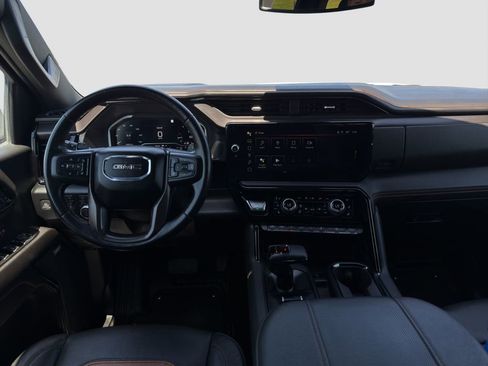 Used 2023 GMC Sierra 1500 AT4 w/ AT4 Preferred Package AWD/4WD image 16