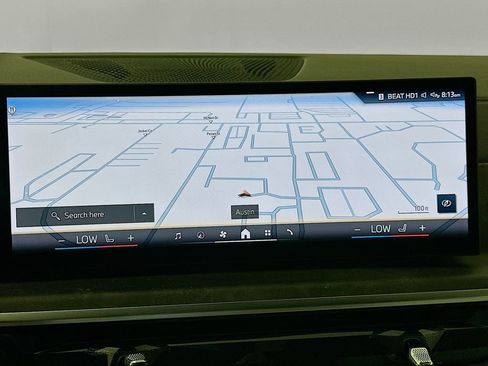 Used 2025 BMW X5 xDrive50e w/ Parking Assistance Package image 13