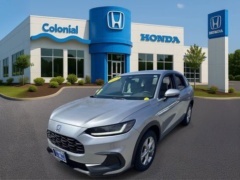 Used 2023 Honda HR-V LX image 2