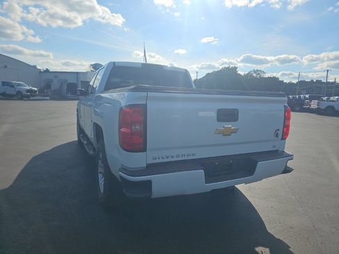 Used 2018 Chevrolet Silverado 1500 LT w/ All Star Edition AWD/4WD image 9