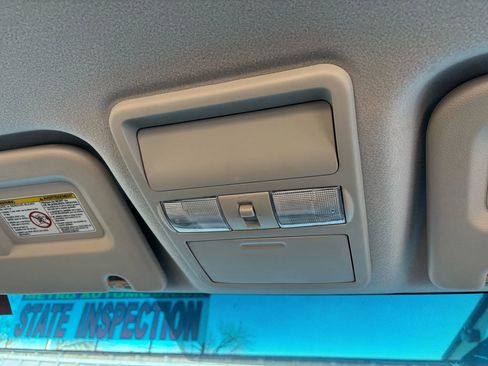 Used 2016 Nissan NV 1500 SV image 36