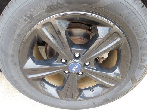 Used 2016 Ford Escape SE AWD/4WD image 25