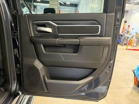 Certified 2025 RAM 2500 Big Horn AWD/4WD image 13