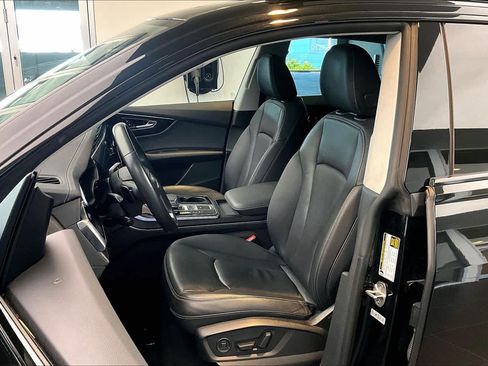 Used 2023 Audi Q8 Premium AWD/4WD image 8