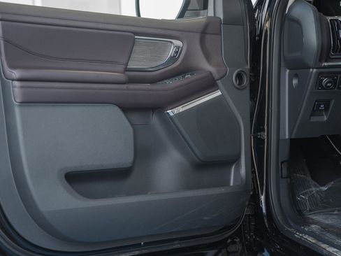 New 2026 Ford Expedition Max Platinum image 52