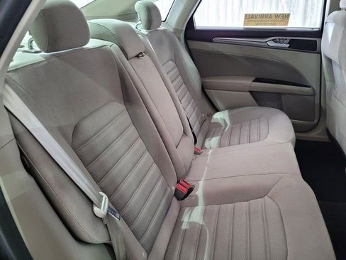 Used 2019 Ford Fusion SE image 47