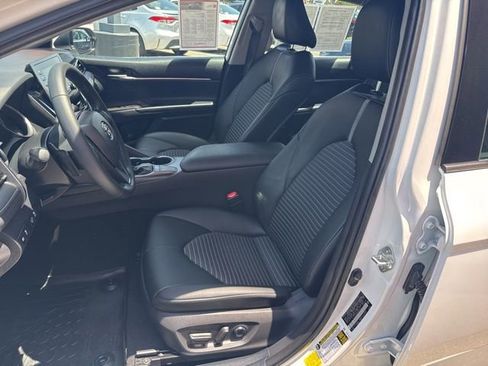Certified 2022 Toyota Camry SE FWD image 23