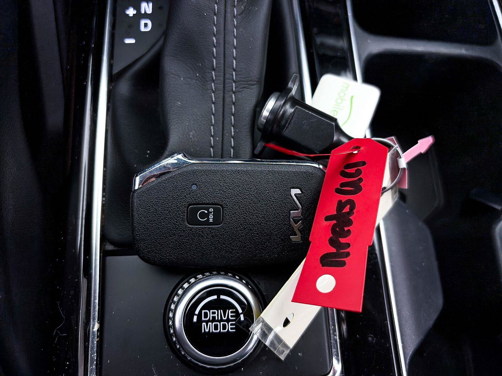 Used 2022 Kia Telluride LX FWD image 25