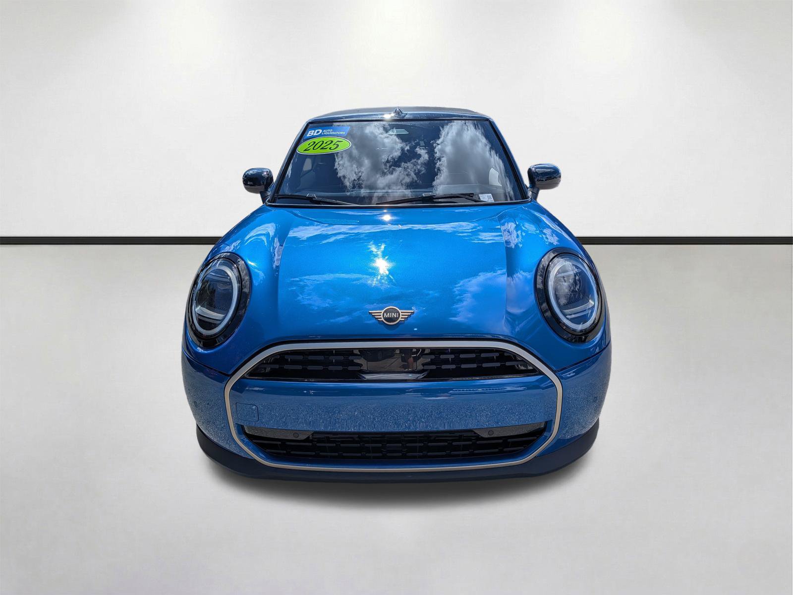 Used 2025 MINI Cooper Convertible FWD image 9