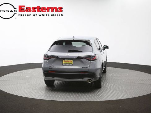 Used 2025 Honda HR-V Sport image 36