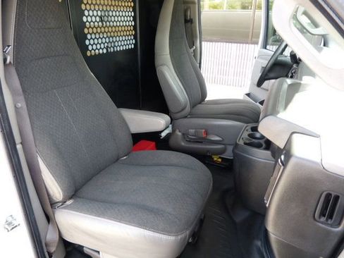 Used 2022 Chevrolet Express 2500 w/ Driver Convenience Package image 23