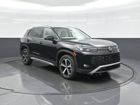 New 2026 Volkswagen Tiguan SE AWD/4WD image 1