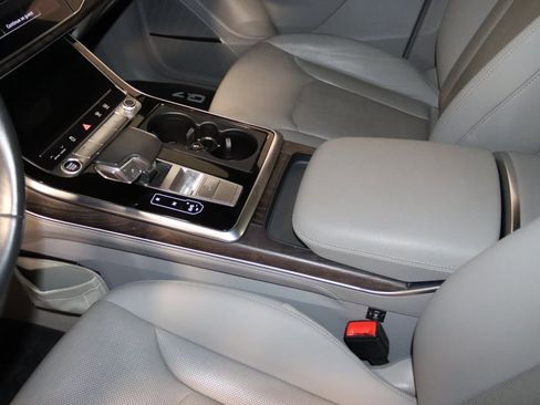 Used 2021 Audi Q7 3.0T Prestige w/ Prestige Package image 40
