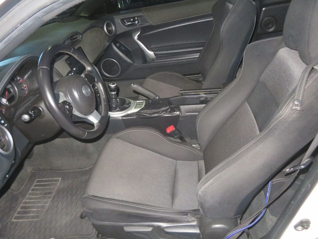 Used 2020 Toyota 86 RWD image 14